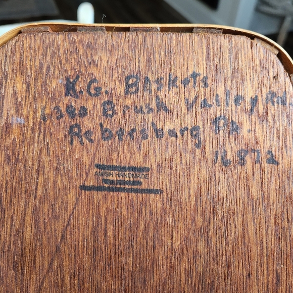 AMISH HANDMADE WOVEN BASKET IN REGENSBURG PENNSYLVANIA - Picture 5 of 6